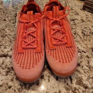 nike air vapormax 2021 flyknit 'magic ember' - Women size 6.5